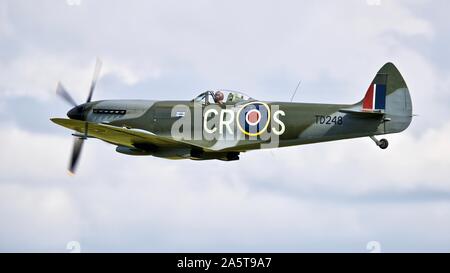 Supermarine Spitfire Mk Xvi G Oxvi At The Flying Legends Airshow At