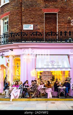 Pretty In Pink Peggy Porschen Chelsea Shop Entrance And Exterior King