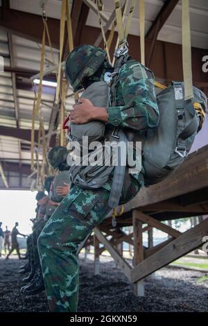 Paratroopers From The Royal Thai Army Tour The Nd Airborne Division