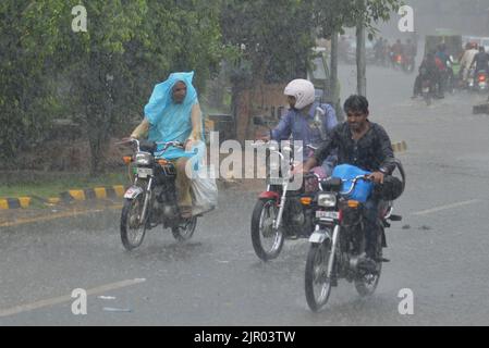 Lahore Pakistan Th Aug Pakistani People Traveling During