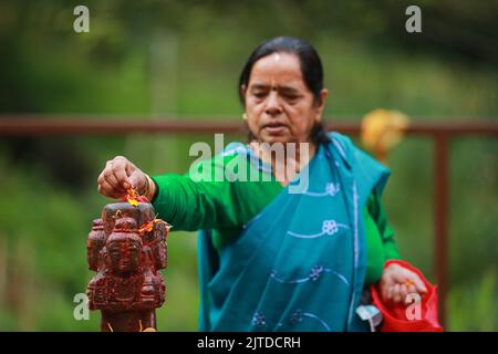 Bhaktapur Bagmati Nepal 30th Aug 2022 A Hindu Woman Handles Her