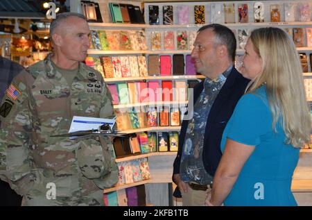 Tripler Commanding Officer Col Bill Soliz Stock Photo Alamy