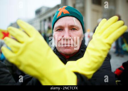 Berlin Germany Symbol Photo Hazardous Neon Tubes Stock Photo Alamy