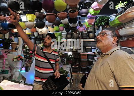 People Select Goods At Yiwu International Trade City In Yiwu City East