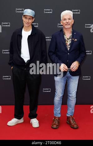 Marc Hosemann Und Heinz Strunk Bei Der Premiere Der Amazon Prime Video