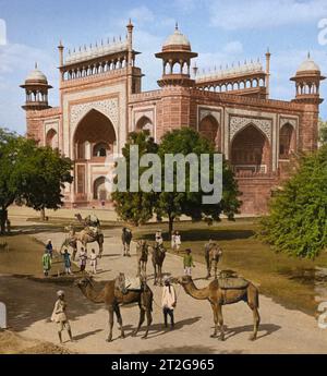 Darwaza I Rauza Taj Mahal Agra Delhi India Asia Stock Photo Alamy