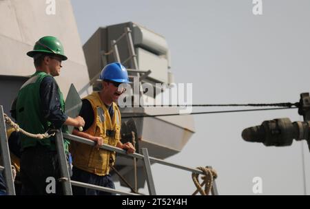 Fleet Replenishment Oiler Guided Missile Cruiser Military Sealift