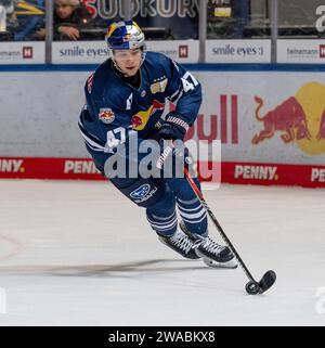 Sten Fischer Ehc Red Bull Muenchen Hier Beim Aufwaermen Ist