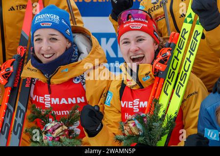 Flower Ceremony Blumenzeremonie Von Links Maren Kirkeeide NOR