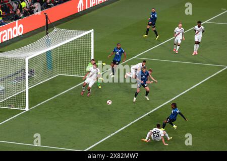 Atalanta S Ademola Lookman Bottom Right Celebrates Scoring Their Side