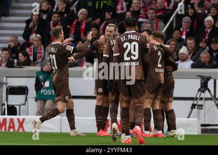 Torjubel Manolis Saliakas FC St Pauli 02 Und Morgan Guilavogui FC