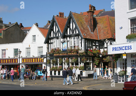 scarborough public house yorkshire alamy packet newcastle seafront north england elizabethan bay south style