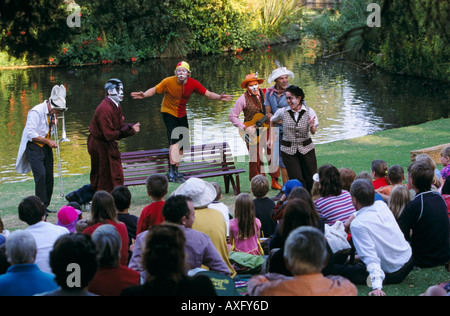 Australian Shakespeare Company S Wind In The Willows Royal Wind In The Willows Botanic Gardens Melbourne
