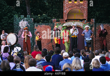 Australian Shakespeare Company S Wind In The Willows Royal Wind In The Willows Botanic Gardens Melbourne