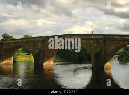 Old bridge over River Tyne, Haddington, East Lothian ...