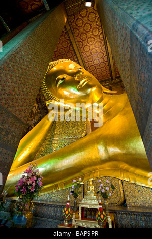 Head Of Reclining Buddha Wat Po Temple Bangkok Thailand Stock Photo