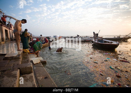 great river hindu single men (reuters) - upwards of a million elated hindu holy men and pilgrims took a bracing plunge in india's sacred ganges river to wash away lifetimes of sins on monday, in a raucous start to an ever-growing religious. great river hindu single men (reuters) - upwards of a million elated hindu holy men and pilgrims took a bracing plunge in india's sacred ganges river to wash away lifetimes of sins on monday, in a raucous start to an ever-growing religious.