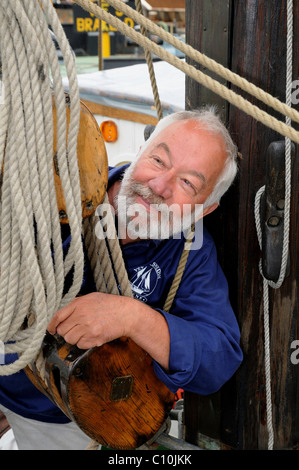 tackle rope wood sailboat sailing alamy sailor ship