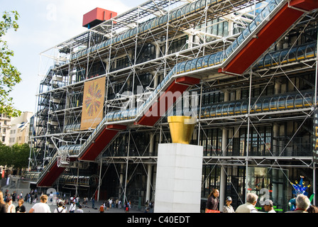 Centre pompidou national museum of modern art, paris, france stock ... Construction moderne en france
