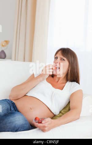 Eating Strawberries While Pregnant 18