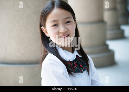 http://l450v.alamy.com/450v/c9857x/asian-schoolgirl-in-school-uniform-c9857x.jpg