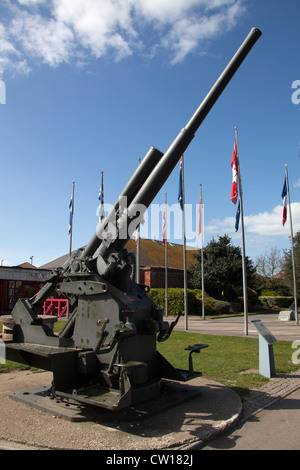 An Anti-aircraft Gun On Display Outside The D-day Museum, Sothsea Stock 