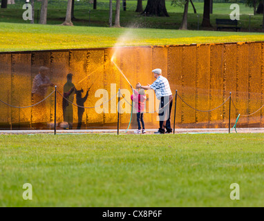washington dc september 16 volunteers clean vietnam memorial wall on september 16 2012 - Who Designed The Vietnam Wall washington dc september 16 volunteers clean vietnam memorial wall on september 16 2012 - Who Designed The Vietnam Wall