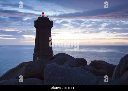 Lighthouse Meen Ruz Ploumanach Cote De Granit Rose Cotes D Armor