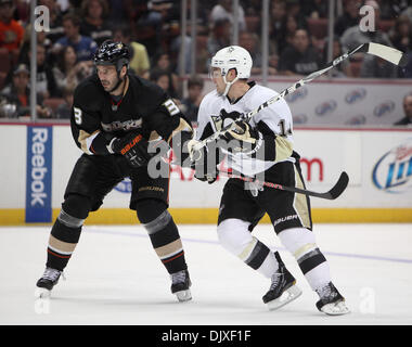 Pittsburgh Penguins Chris Kunitz Center Celebrates His Goal With