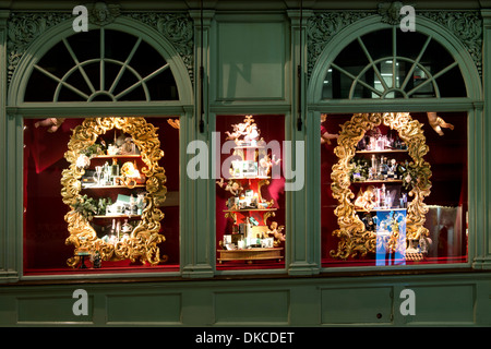 christmas shop window display at fortnum mason christmas shop window display at fortnum mason