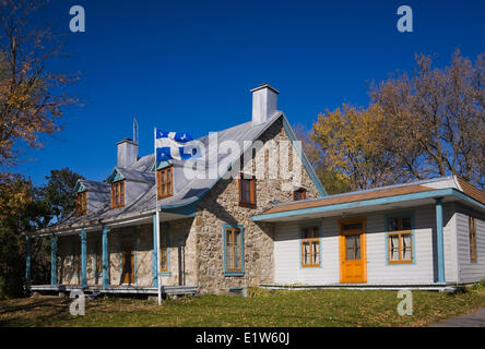 Canadiana style house Canadiana style house