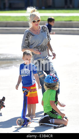 Pregnant Gwen Stefani Spends The Day At Douglas Park With Her Two Sons