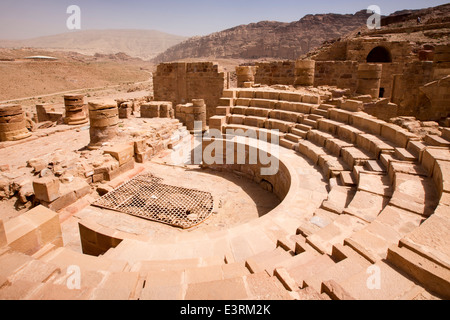 jordan-arabah-petra-grand-temple-of-wing