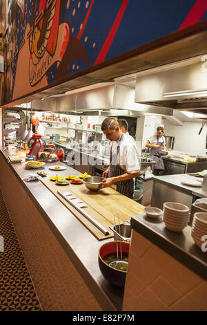 Restaurant Kitchen Pass kitchen pass chef chefs cooks jamie oliver's fifteen restaurant Restaurant Kitchen Pass kitchen pass chef chefs cooks jamie oliver's fifteen restaurant