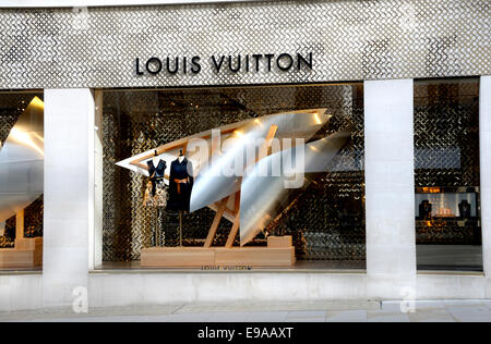 Louis Vuitton Retail Store Facade Front Entrance Fifth Avenue, NYC Stock Photo, Royalty Free ...