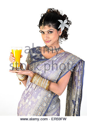 woman-catching-mango-drink-in-white-background-er59fw.jpg