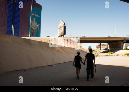 Vegas tunnel trading system