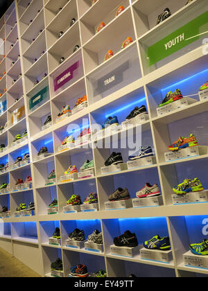 asics store nyc