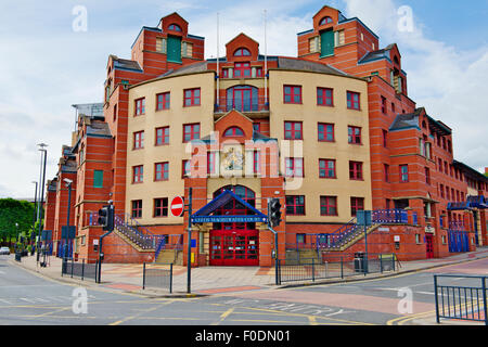 leeds court magistrates yorkshire england west entrance building front alamy