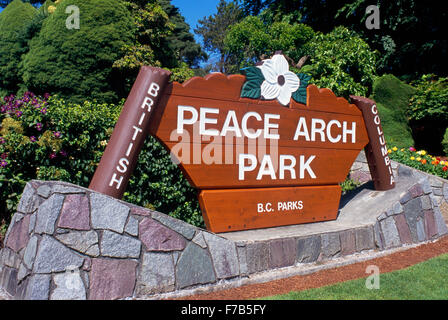 arch peace surrey columbia british canada crossing border cars washington provincial alamy bc park state blaine waiting