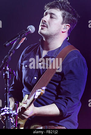 mumford sons liverpool mumford sons performing at liverpool echo arena mumford sons liverpool mumford sons performing at liverpool echo arena