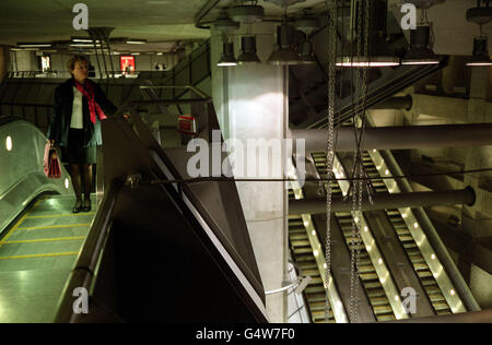 westminster station single women The b line runs service between two stations, union station and the new westminster station. westminster station single women The b line runs service between two stations, union station and the new westminster station.