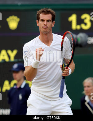 Britain S Andy Murray Celebrates A Point During The Final Of The Madrid