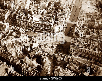 Piccadilly Circus, London, England, circa 1900 Stock Photo ...
