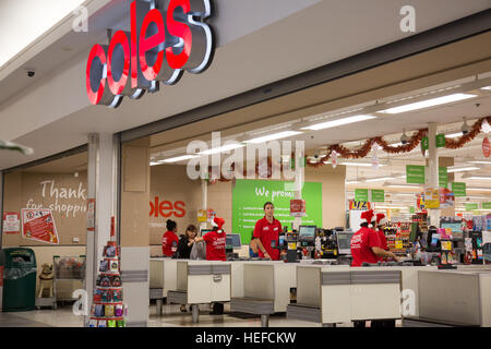 entrance to coles supermarket store in warriewood sydney entrance to coles supermarket store in warriewood sydney