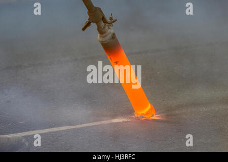 Thermal Lance, burning off road markings UK, thermoplastic material