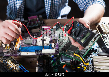 computer hardware technician