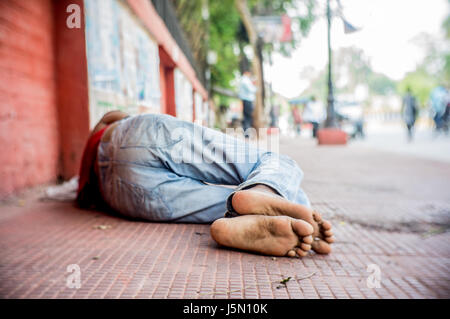 Man Sleeping On The Streets Of Mumbai India Stock Photo Alamy