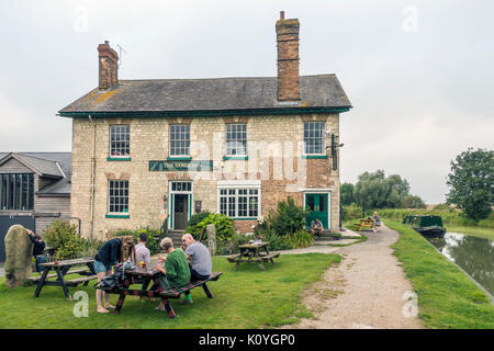 The Barge Inn Restaurant Pub Kennet And Avon Canal Honeystreet Devizes