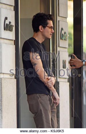 john mayer john mayer shows off his u0027life u0027 tattoos and muscles john mayer john mayer shows off his u0027life u0027 tattoos and muscles